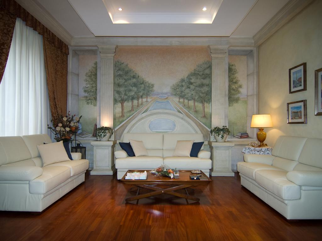 B&B Les Suites Rome Bagian luar foto