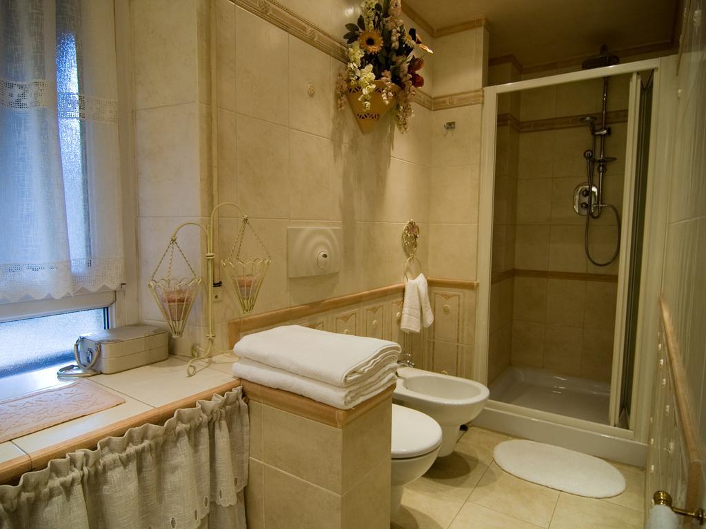 B&B Les Suites Rome Ruang foto